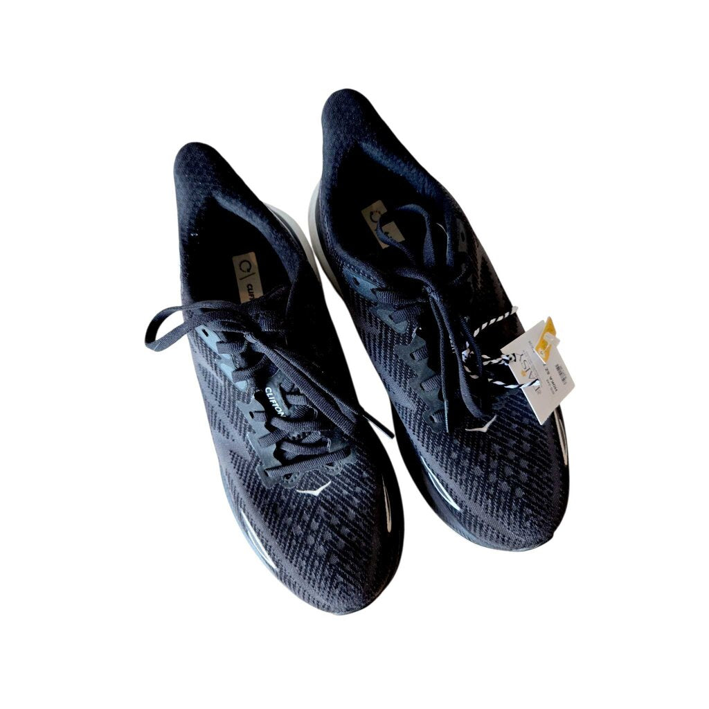 HOKA SZ 7