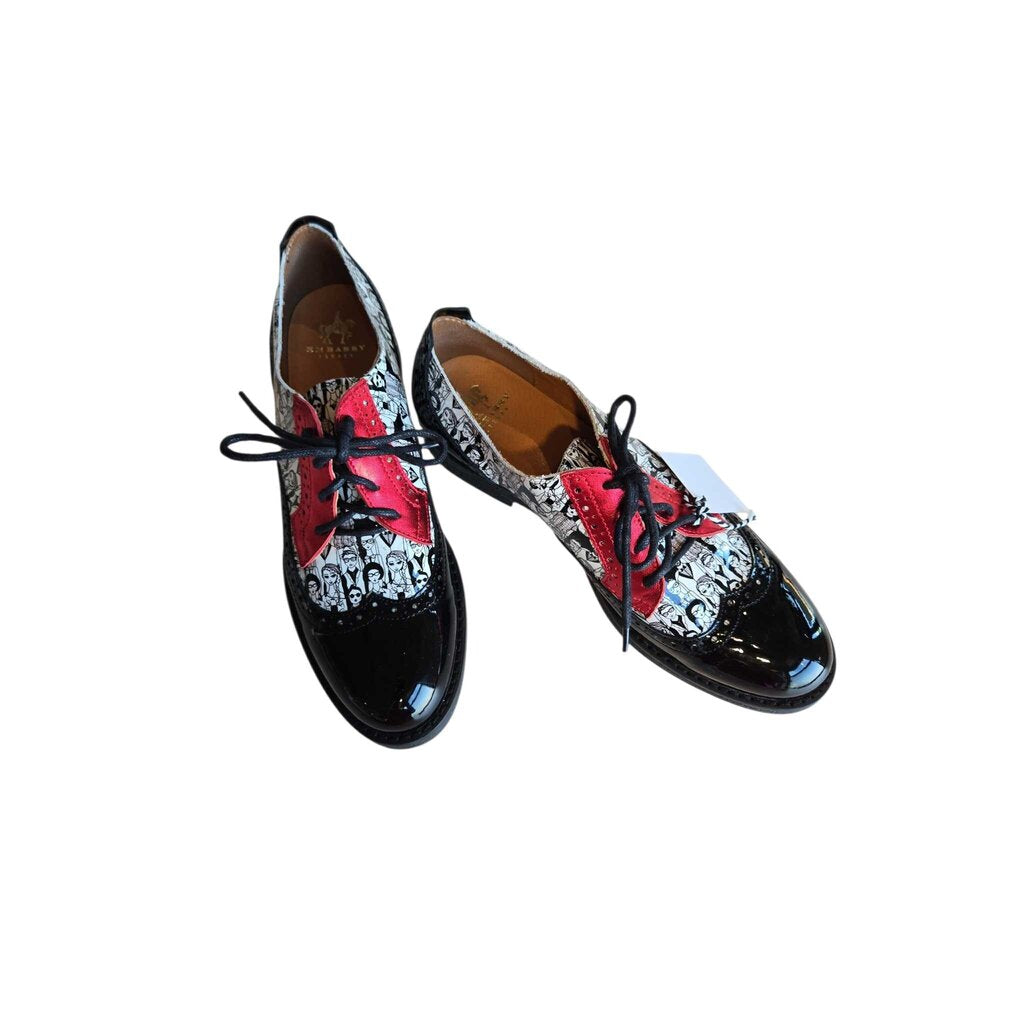 EMBASSY LONDON retail 235.00 SZ 41 = 9.5/10
