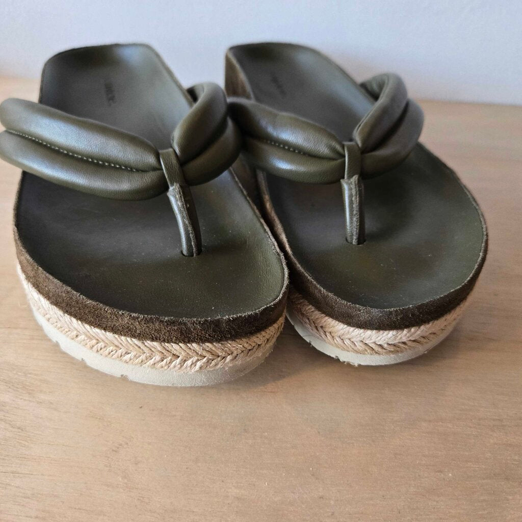 VINCE ESPADRILLE SLIDE SZ 8 retail 280.00