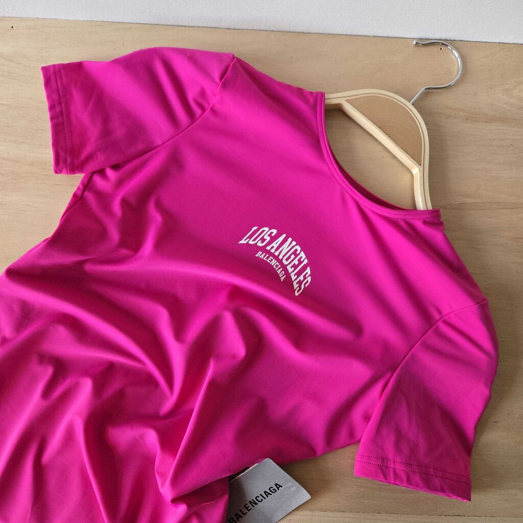 BALENCIAGA FUSHIA SWIM SZ MEDIUM new 595.00