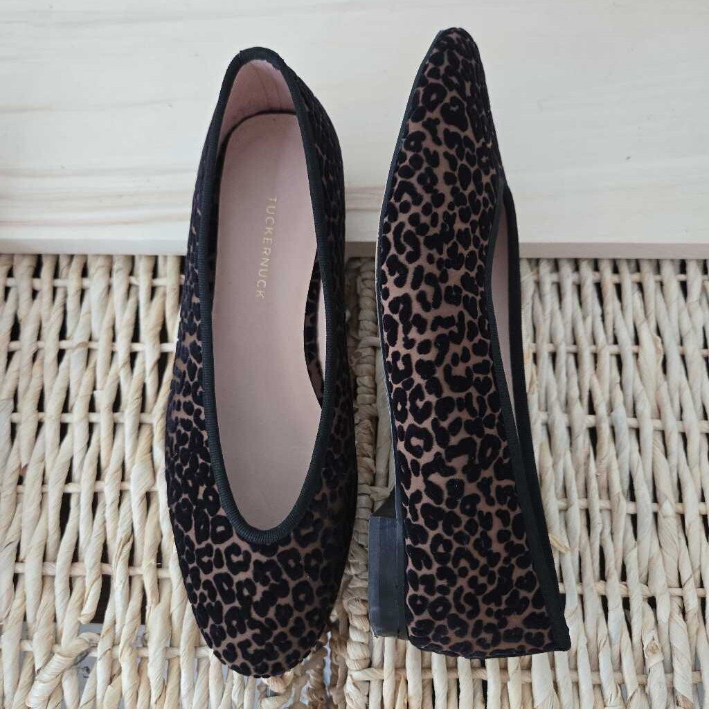 TUCKERNUCK SZ 7
