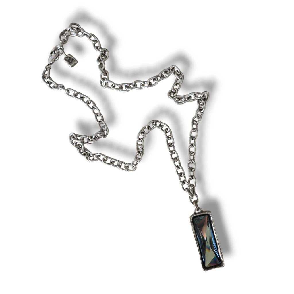 UNO de 50 ANUBIS NECKLACE