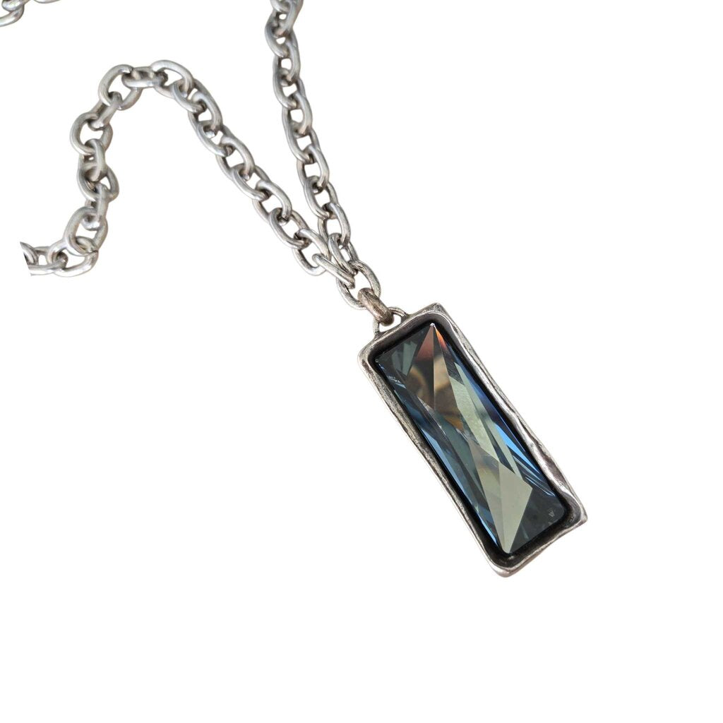 UNO de 50 ANUBIS NECKLACE