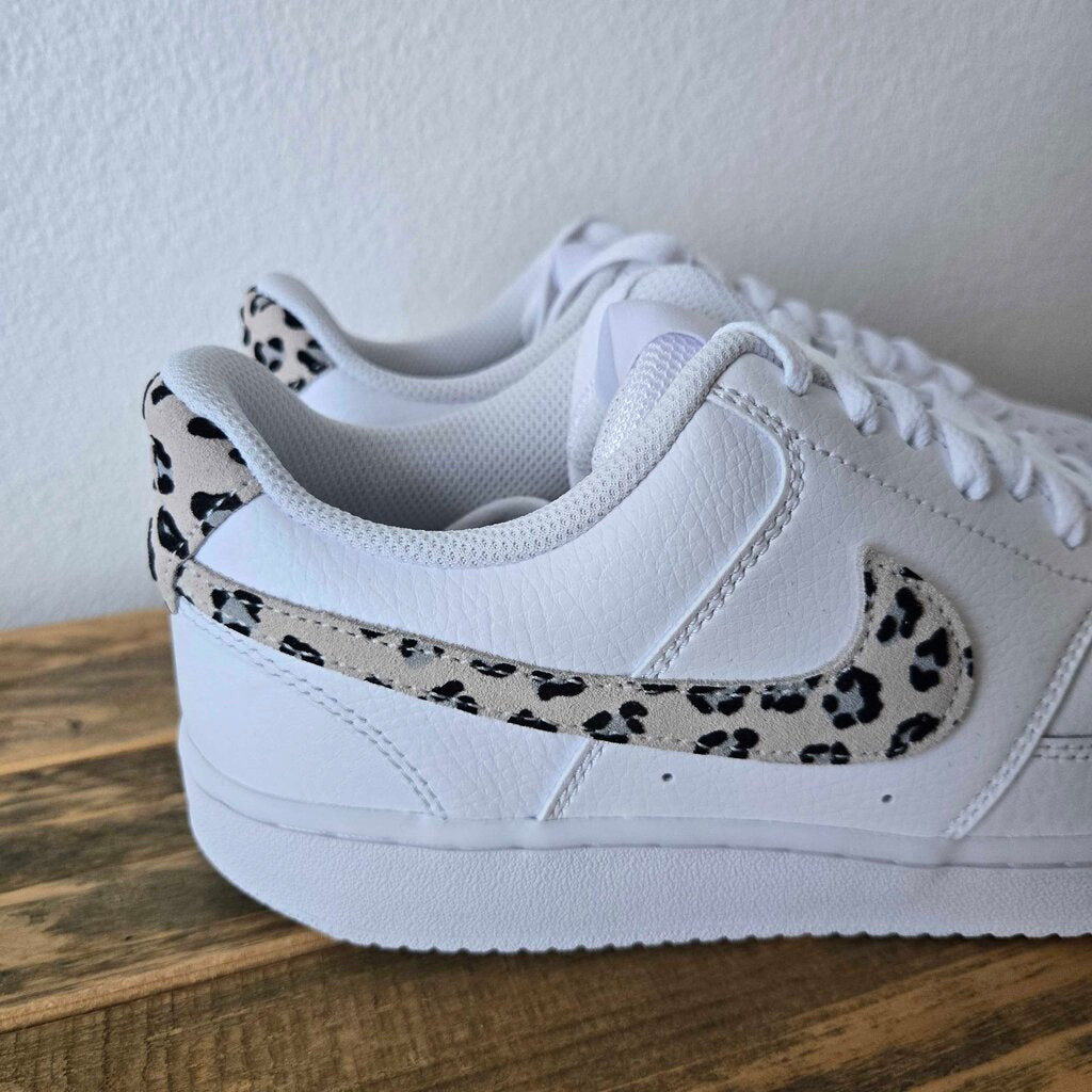 NIKE COURT VISION LOW new SZ 9