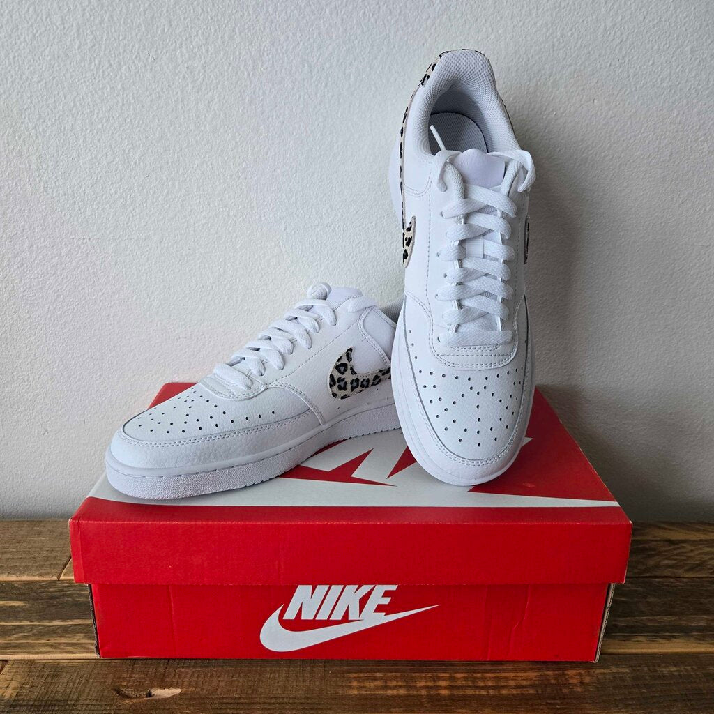 NIKE COURT VISION LOW new SZ 9
