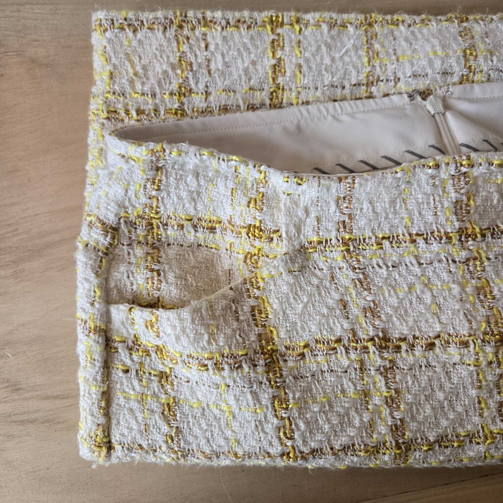 CABI COCO TWEED SKIRT SZ 8