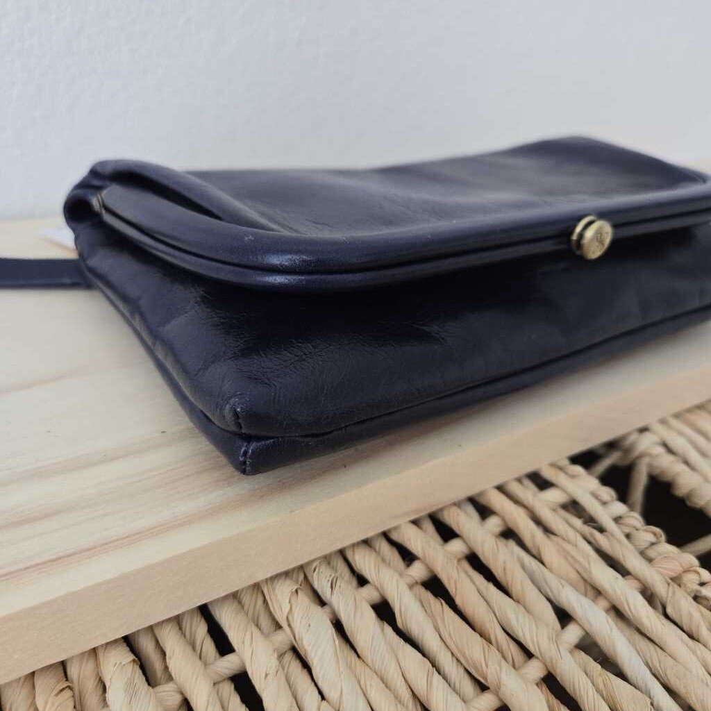 HOBO CLUTCH
