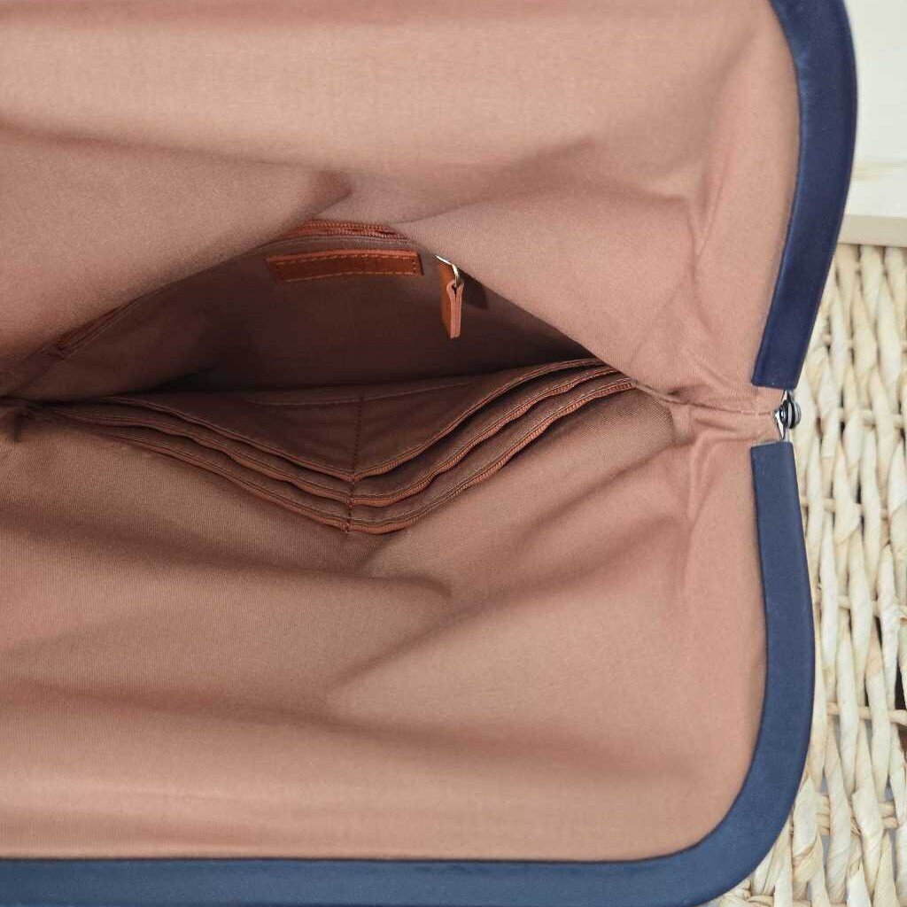 HOBO CLUTCH