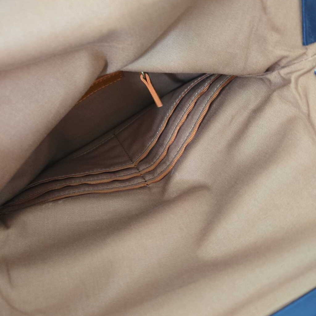 HOBO CLUTCH