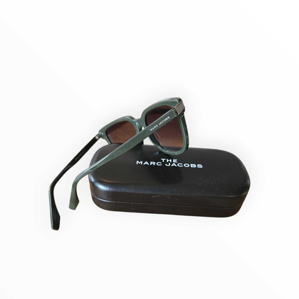 MARC JACOBS 567/S retail 175.00