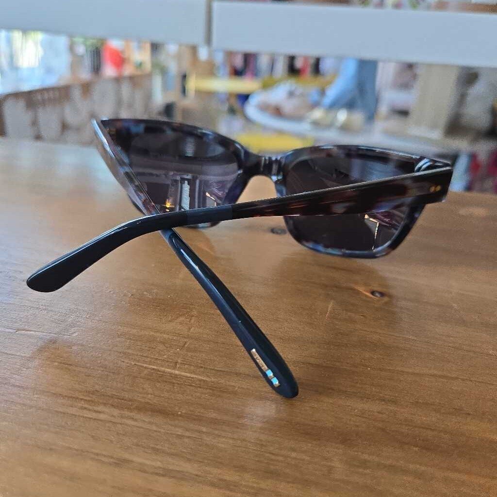 TOMS HOLLAND sunnies