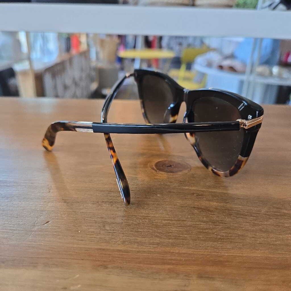 TOMS VICTORIA sunnies