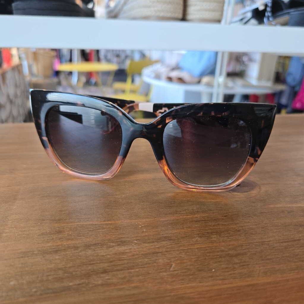 TOMS SYDNEY CAT EYE sunnies