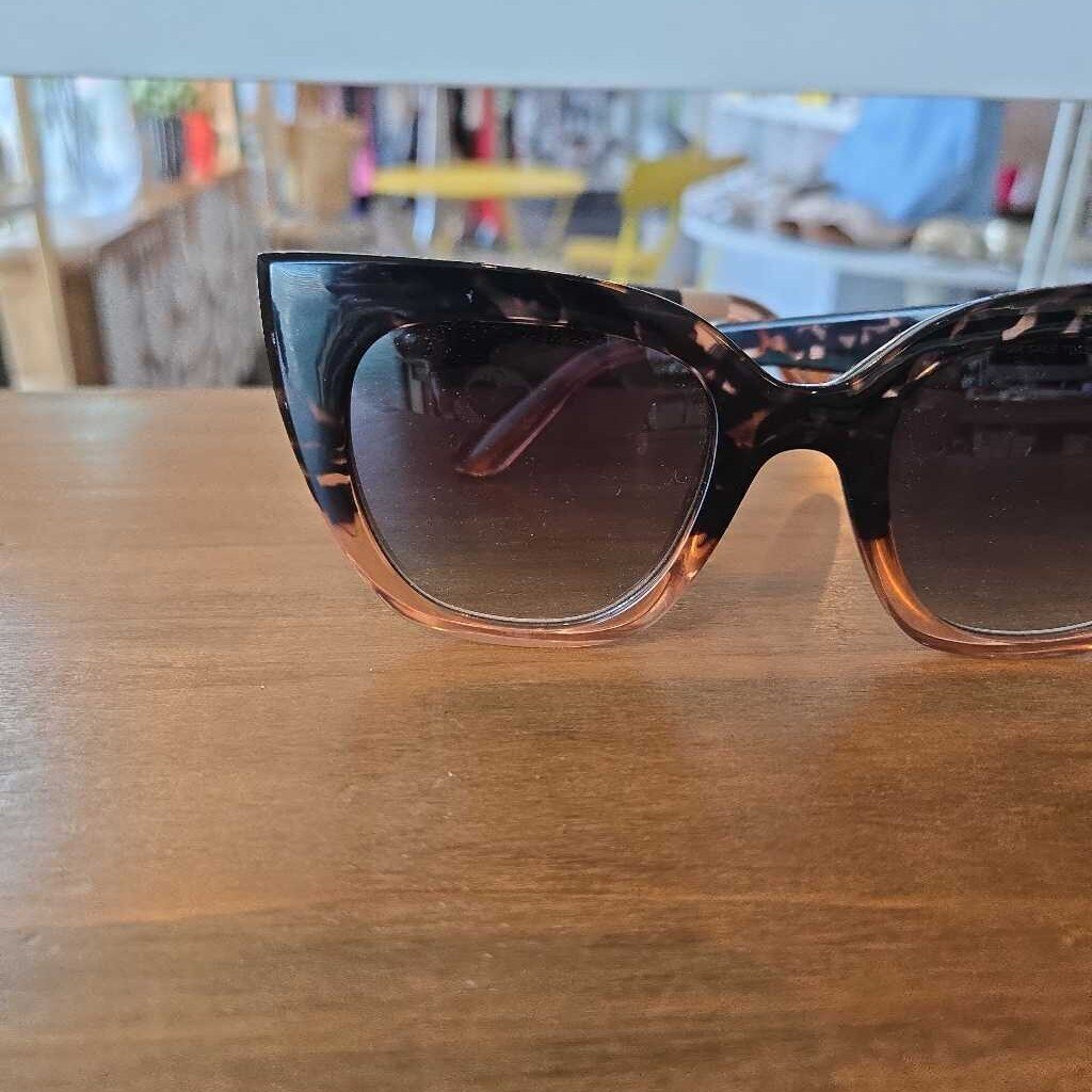 TOMS SYDNEY CAT EYE sunnies