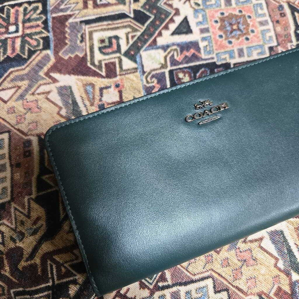 COACH GREEN WALLET