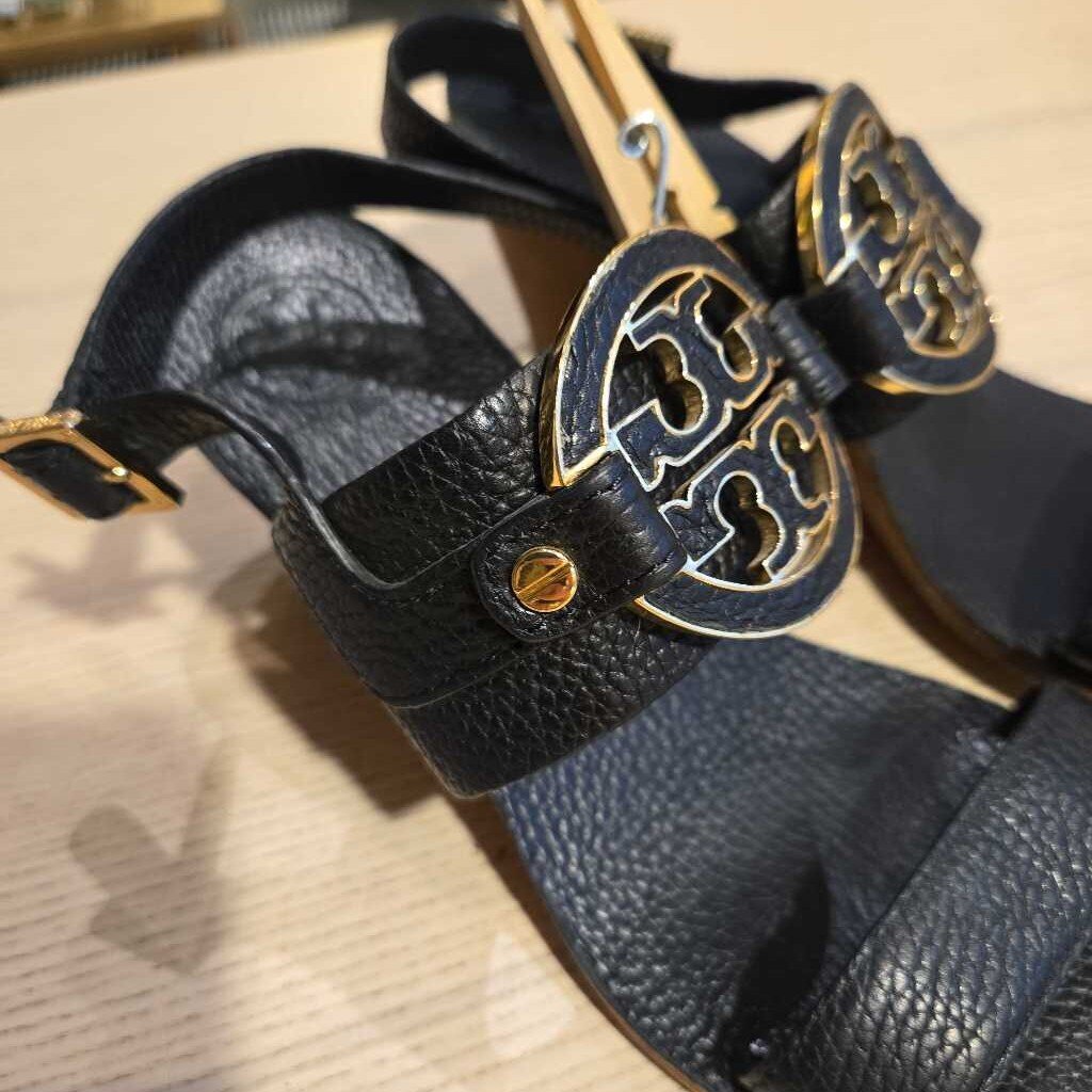TORY BURCH WEDGE SZ 8