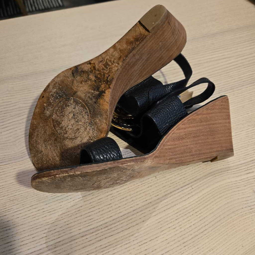 TORY BURCH WEDGE SZ 8