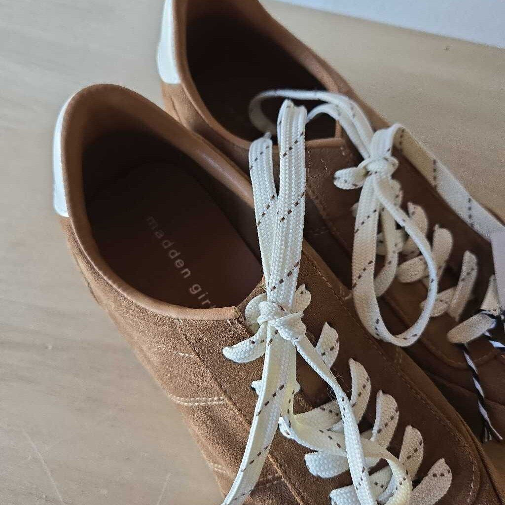 MADDEN GIRL SZ 7.5