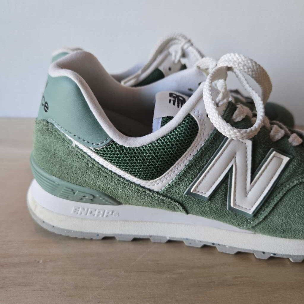 NEW BALANCE SZ 7.5