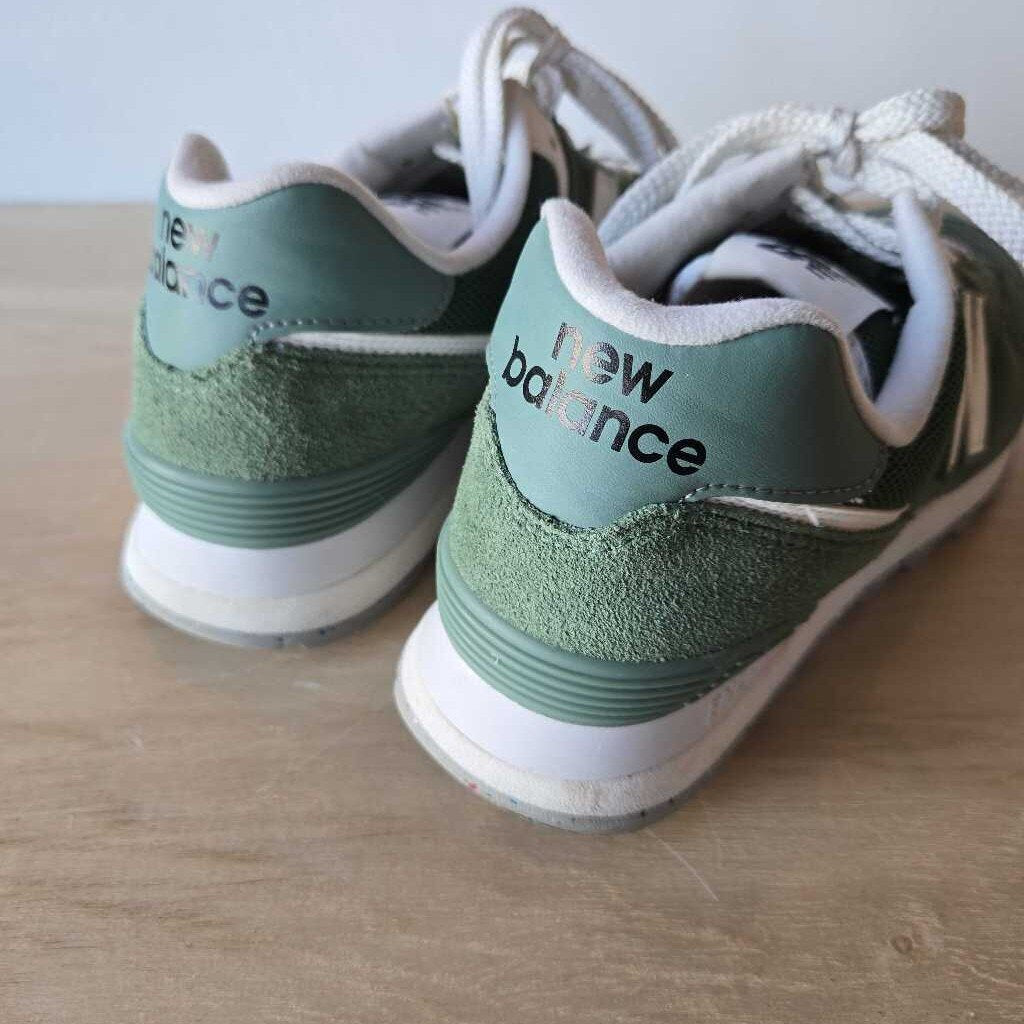 NEW BALANCE SZ 7.5