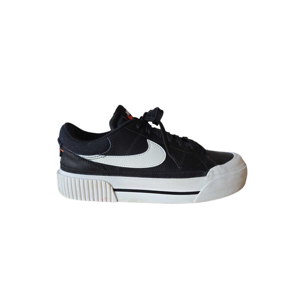 NIKE COURT LEGACY LIFT SZ 7.5