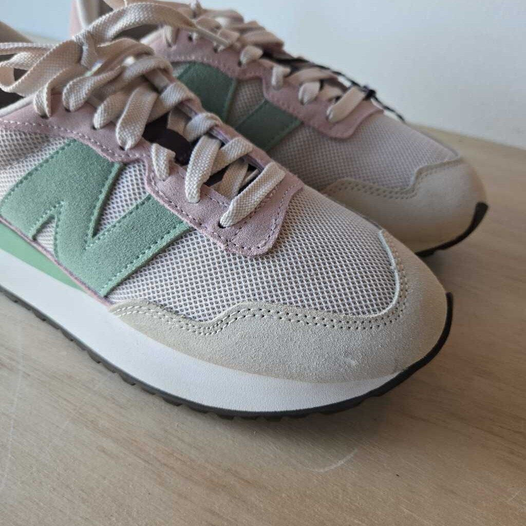 NEW BALANCE 237 SZ 8