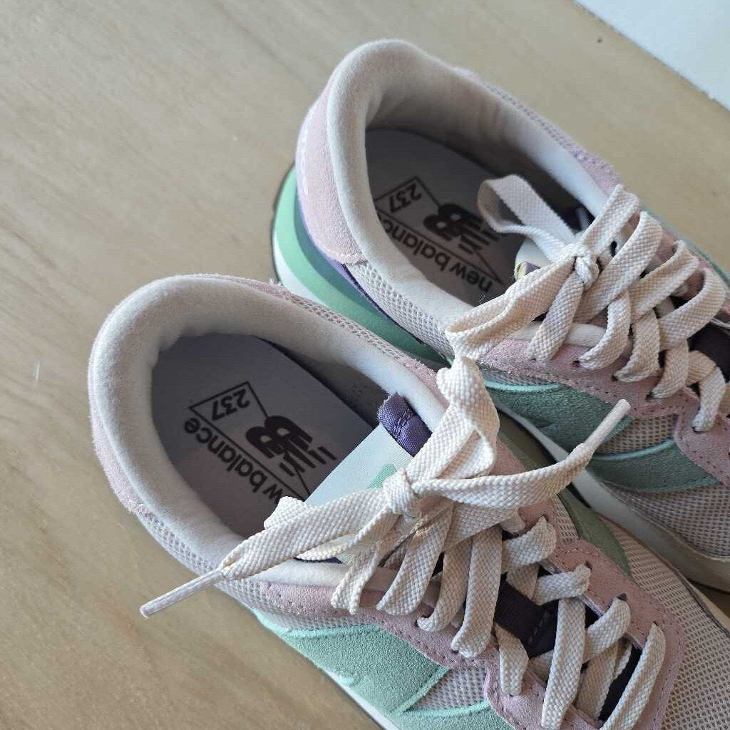 NEW BALANCE 237 SZ 8