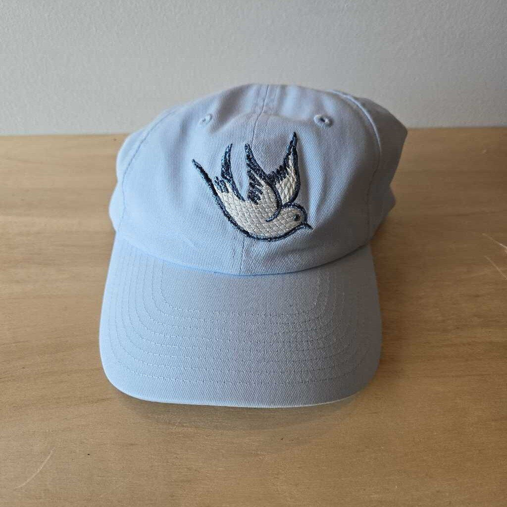 CABI TWEATY HAT new 49.00