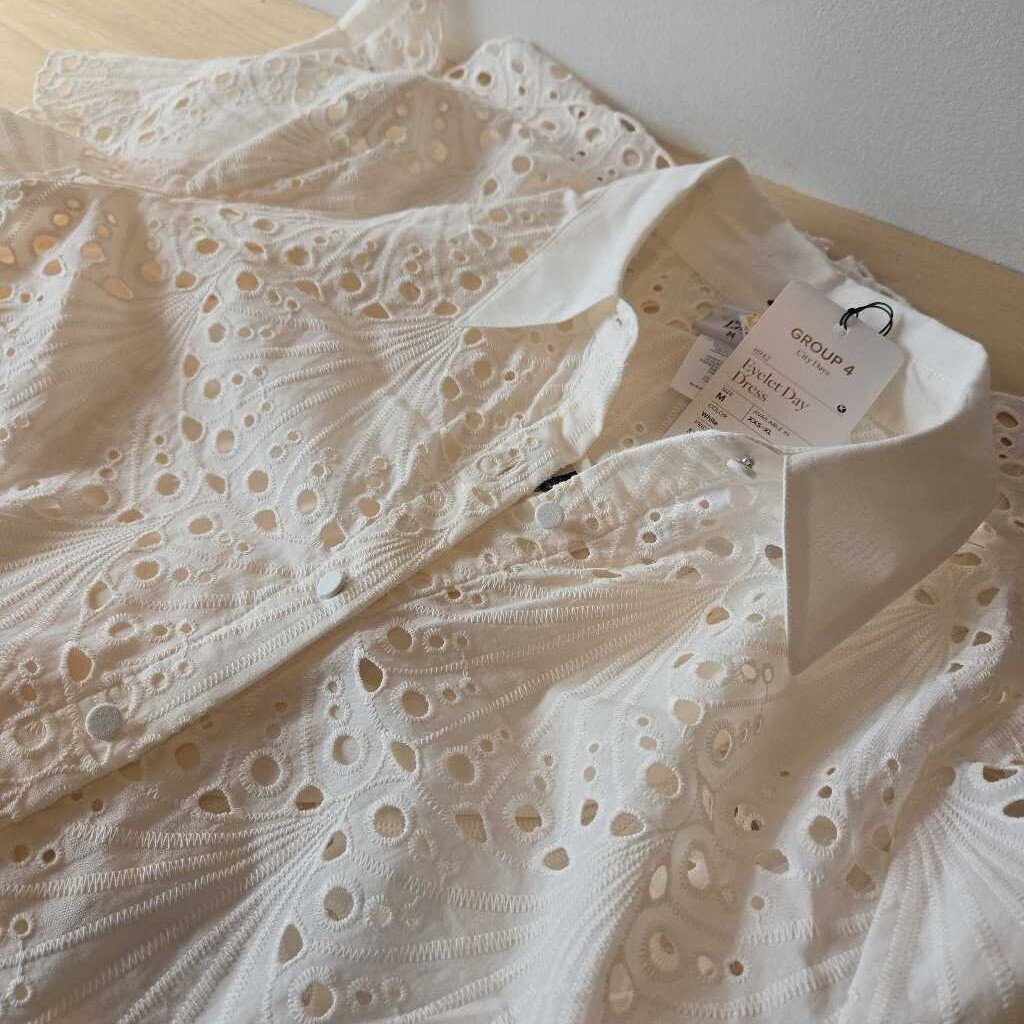 CABI EYELET DAY DRESS new 179.00 SZ MED W