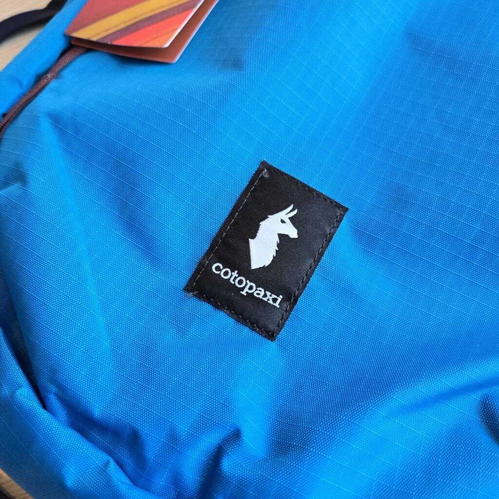 COTOPAXI TODO convertible NWT retail 120.00