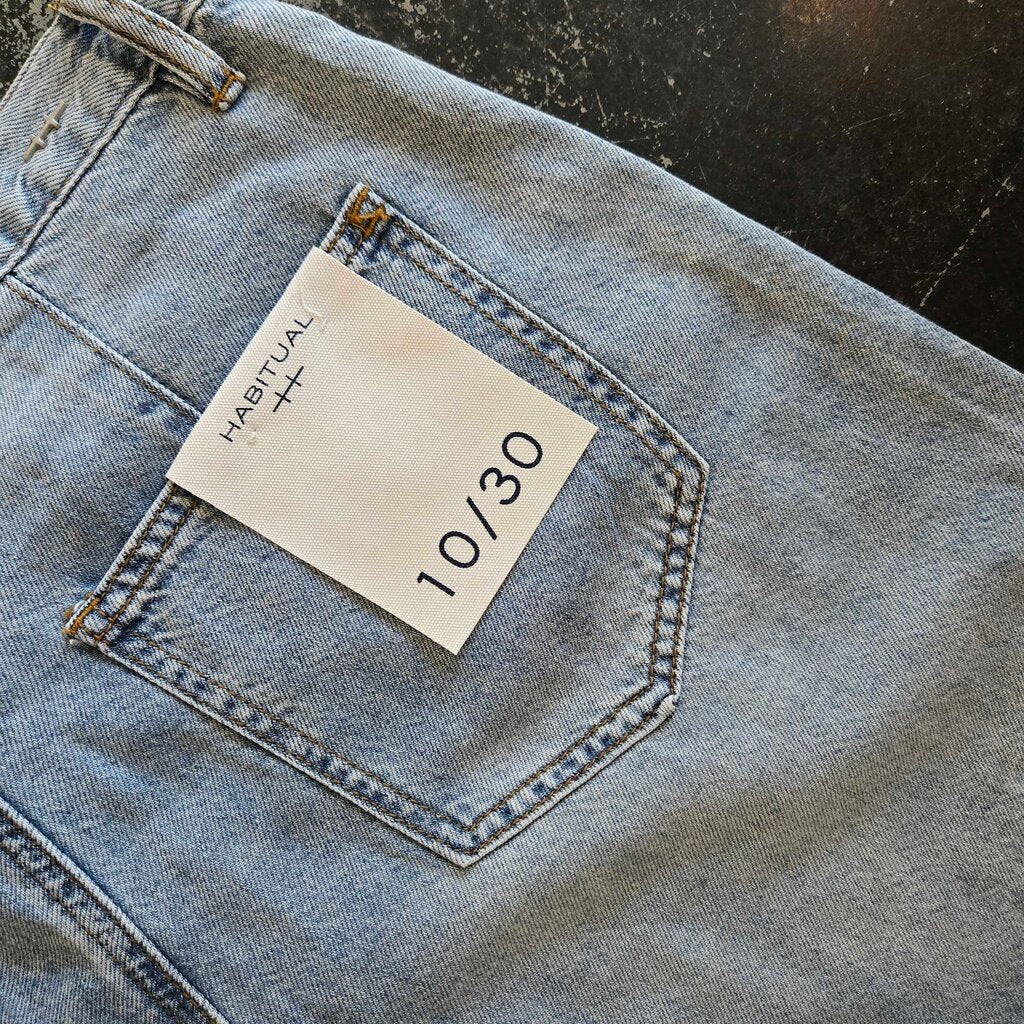 HABITUAL SZ 10 new 119.00 B2