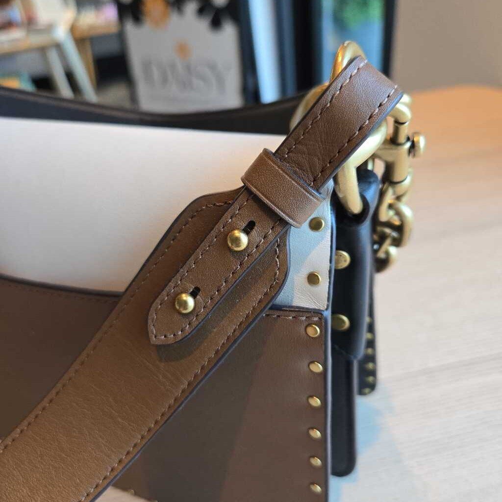 COACH BEAT retail 550.00