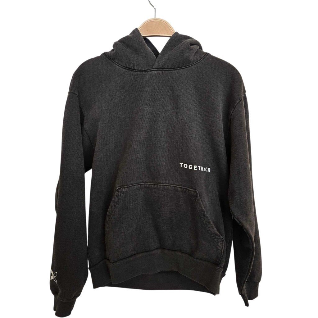 TOGETHXR retail 100.00 SZ SMALL B2