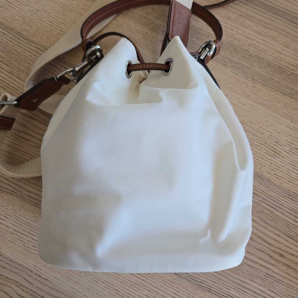 TORY BURCH VIRGINIA BUCKET bag
