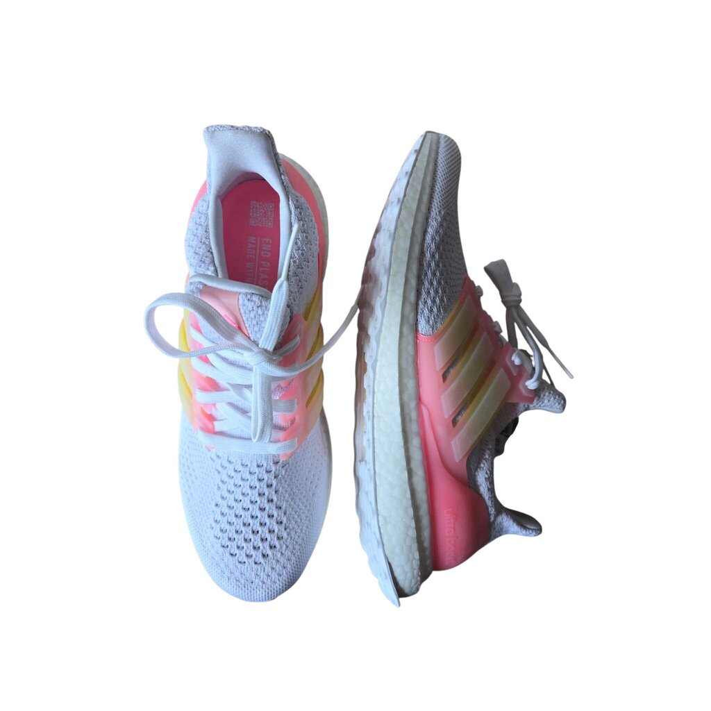 ADIDAS ULTRABOOST 5.0 DINA SZ 8
