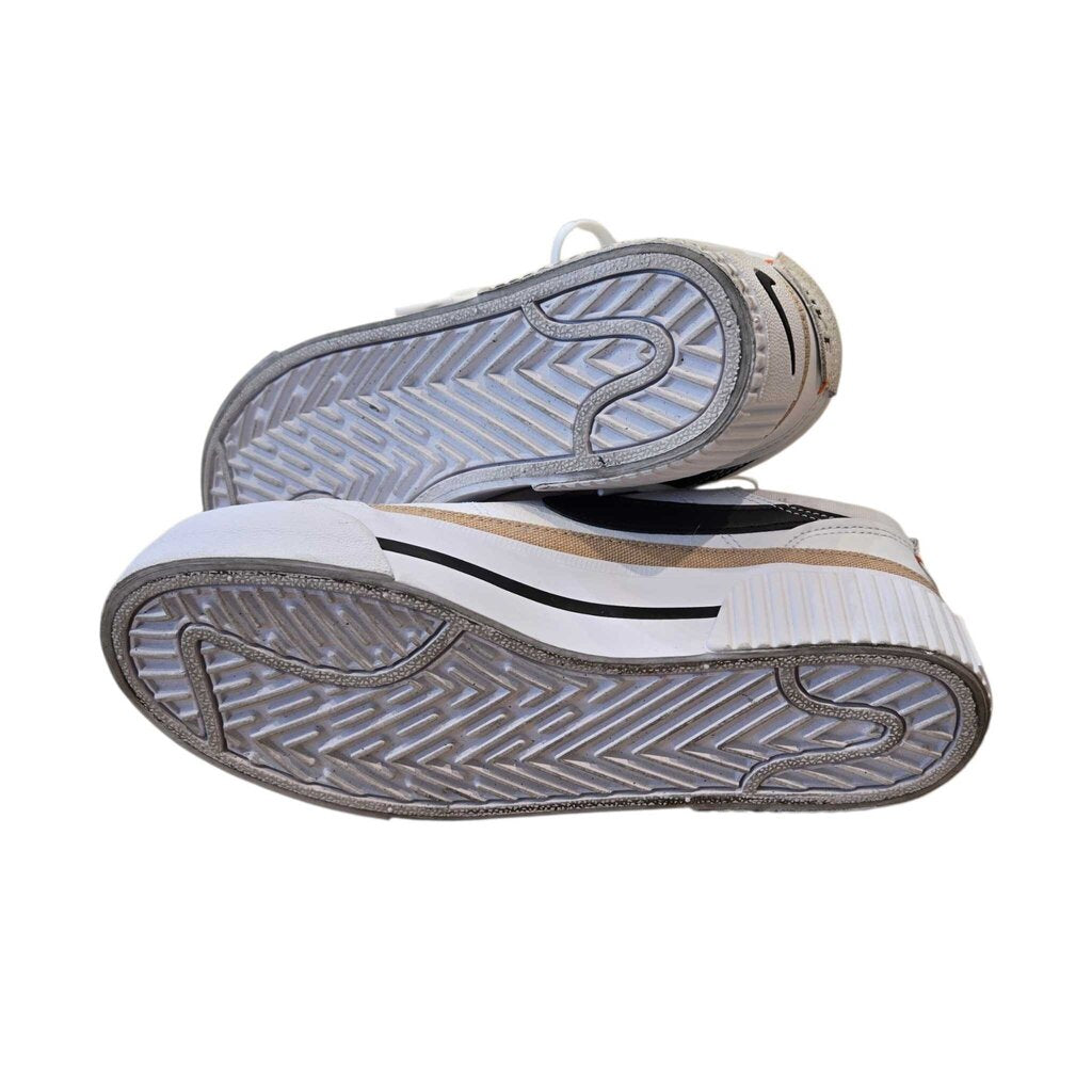 NIKE LEGACY LIFT SZ 7