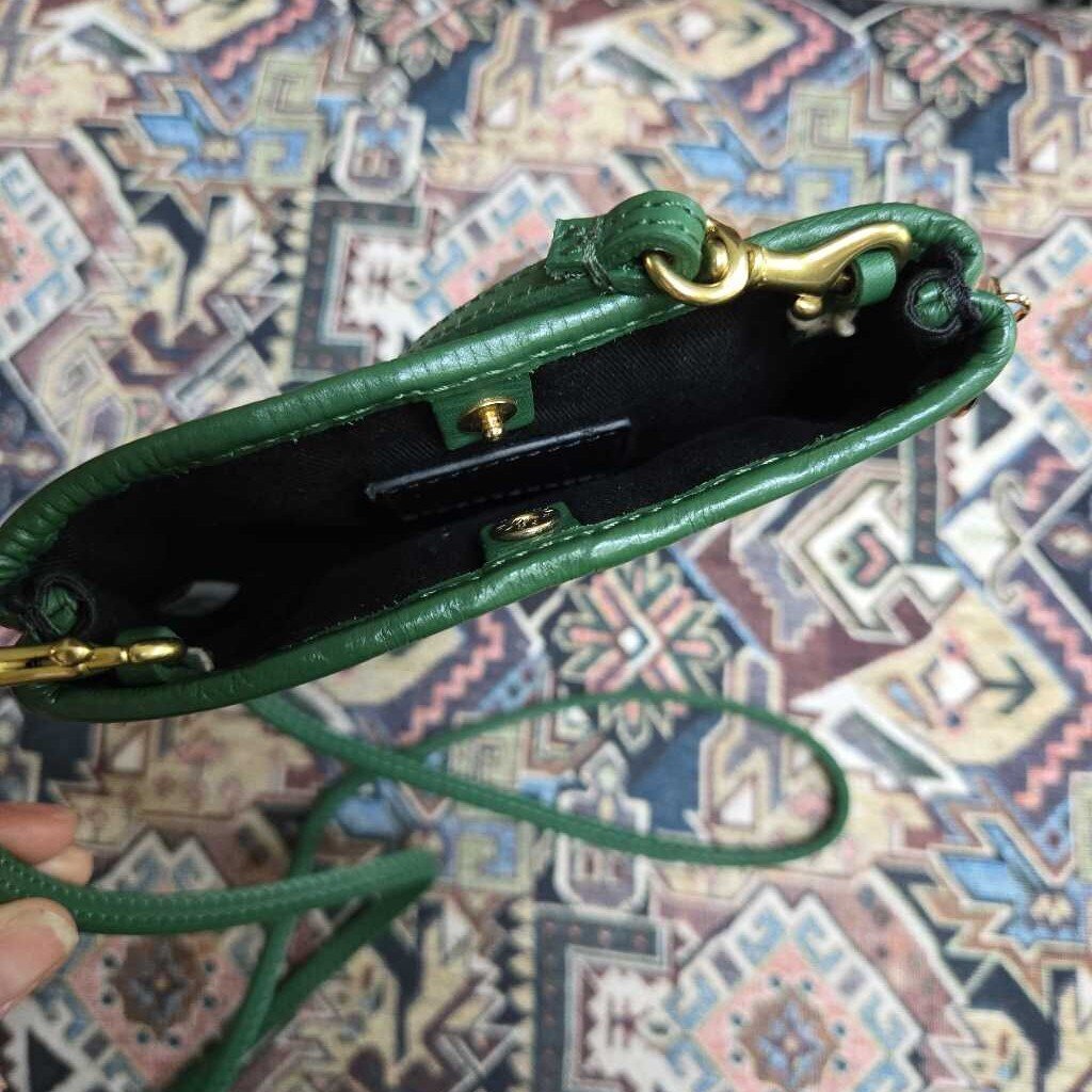 CLAIRE V. WOVEN POCHE retail