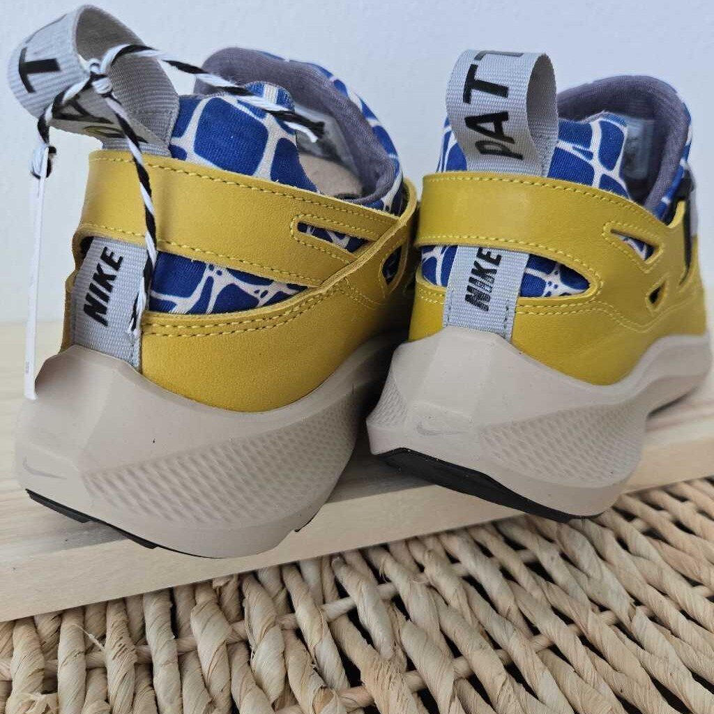 PATTA NIKE AIR HUARACHE SZ 7.5