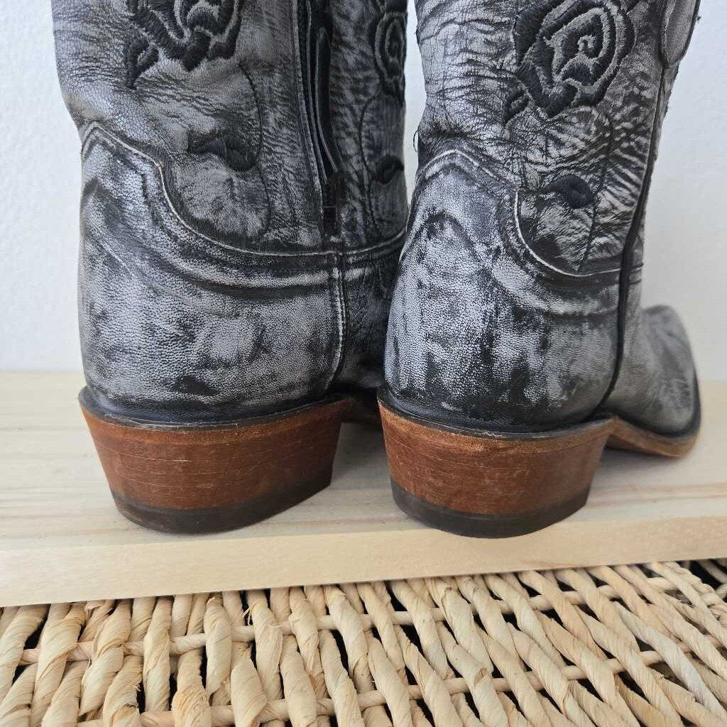 1883 by LUCCHESE SZ 9