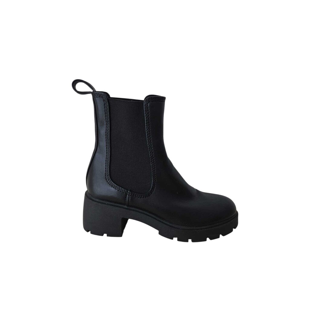 STEVE MADDEN SZ 9