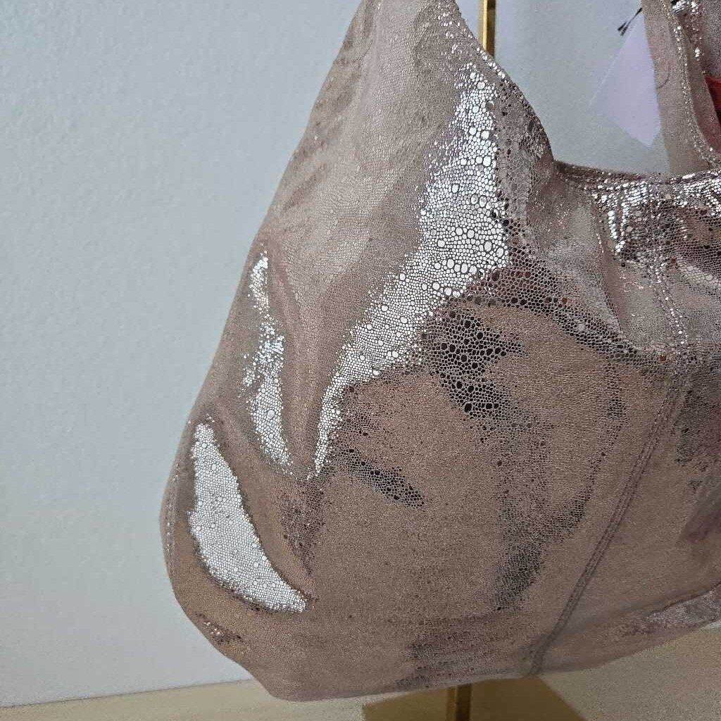 METALLIC LEATHER HOBO