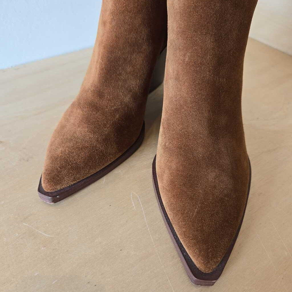 VINCE CAMUTO SZ 7.5