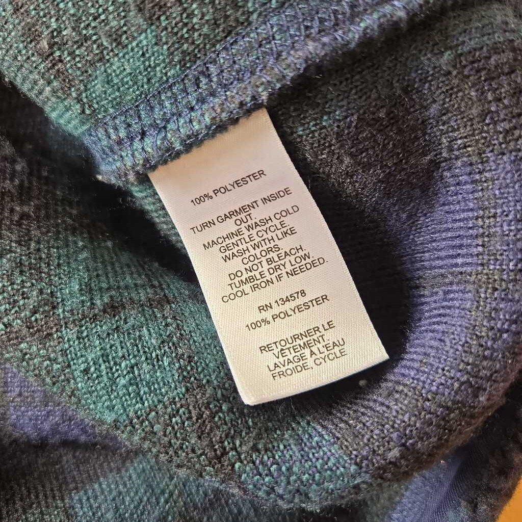 VINEYARD VINES SZ MEDIUM