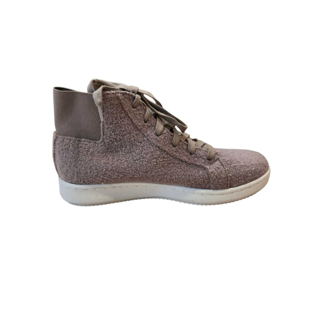 EILEEN FISHER FLEECE BOOTIE SZ 7.5