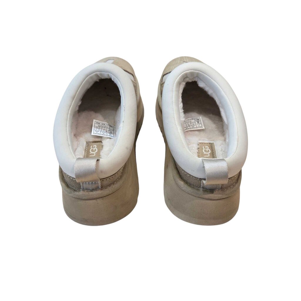 UGG SZ 7