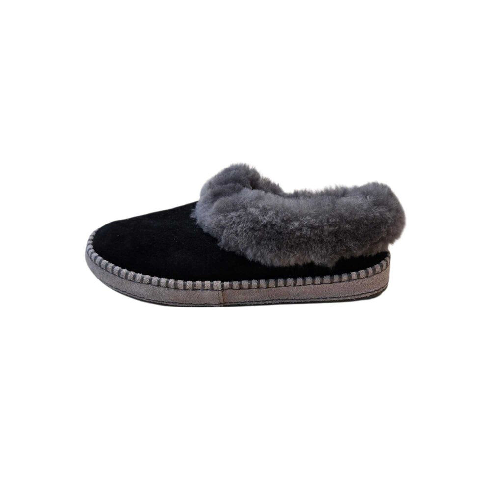 UGG SZ 7