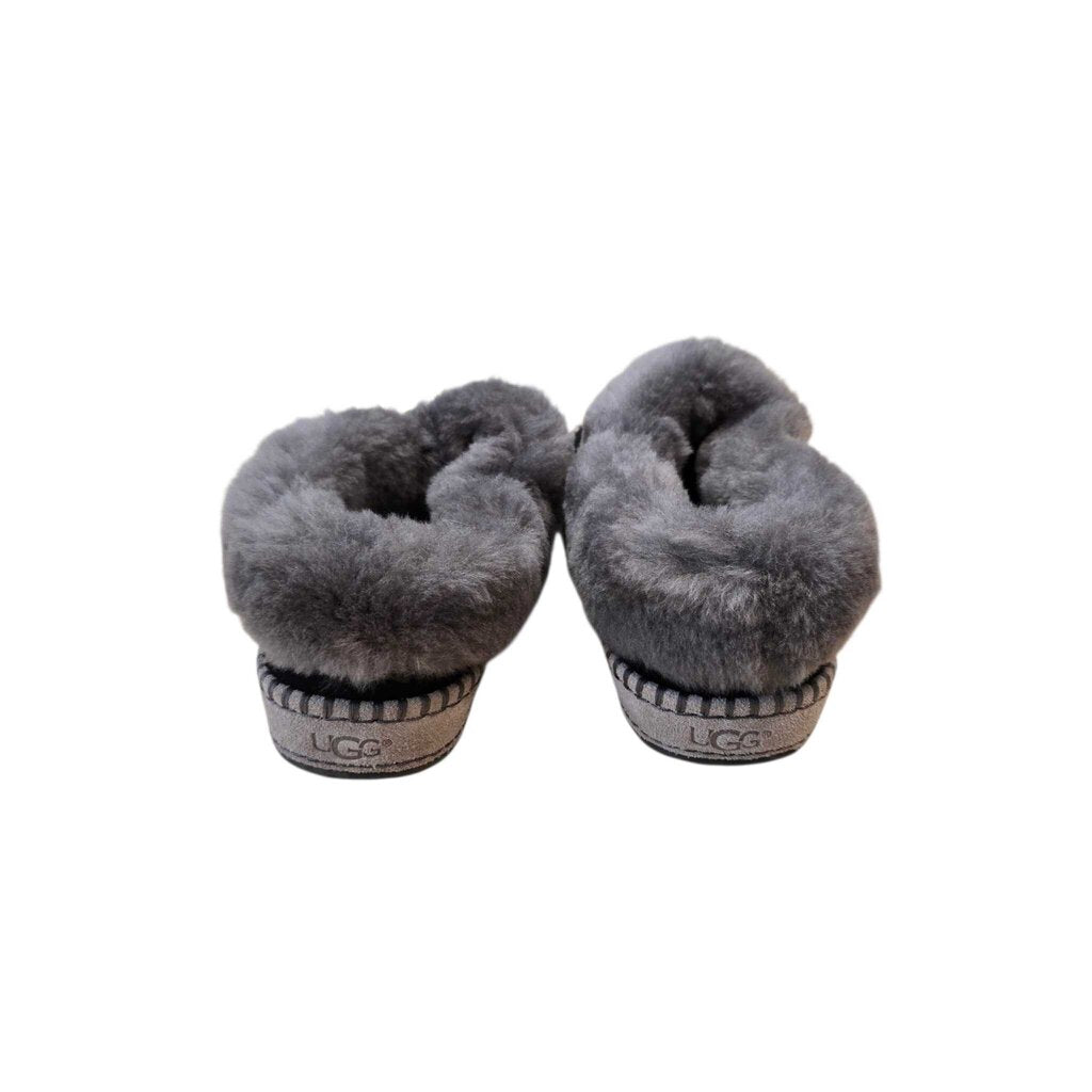 UGG SZ 7
