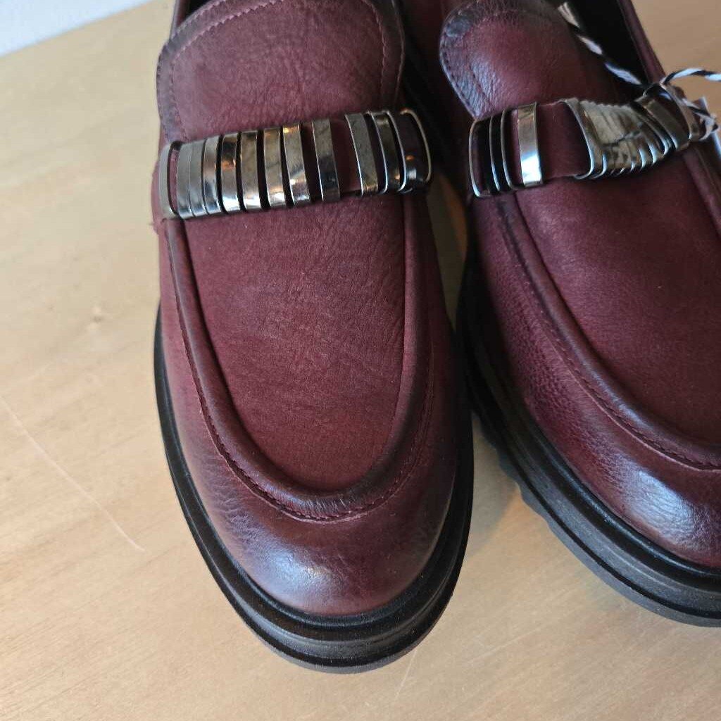 MIZ MOOZ SZ 41 = 10/10.5