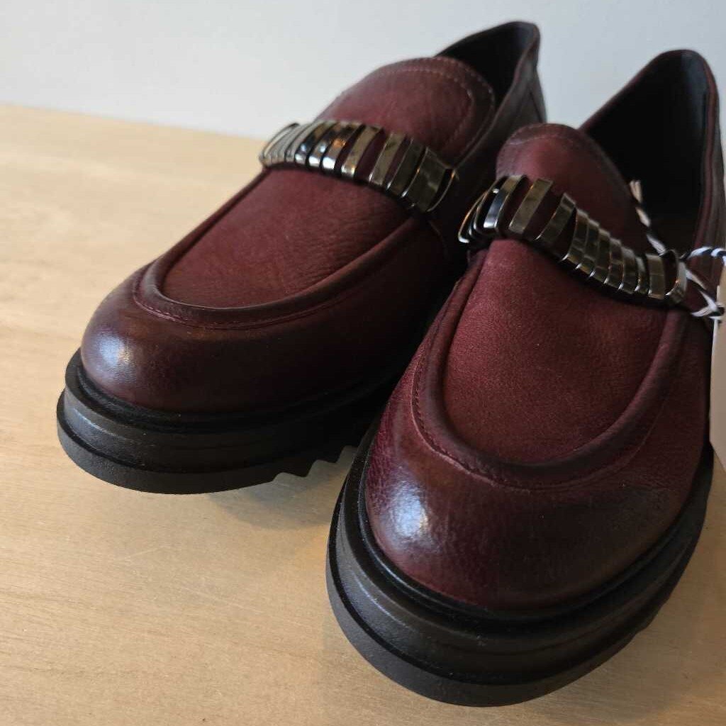 MIZ MOOZ SZ 41 = 10/10.5