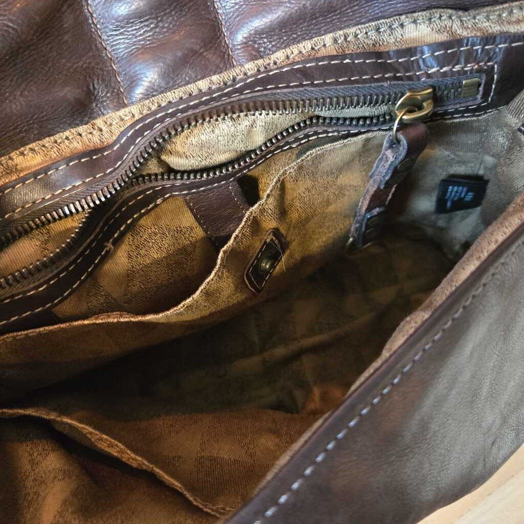 A.S. 98 leather shoulder bag